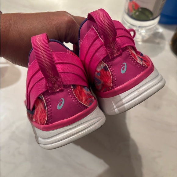 ASICS Women's Floral Running Shoes - Pink and Purple Breast Cancer Awareness - Picture 4 of 7